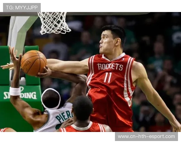 媒体人：姚明用的一些人辜负他信任 不仅没帮上忙还各种添乱，姚明在nba受人尊敬不