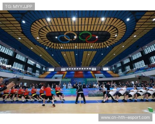 比赛场面火爆,观众热情高涨,比赛现场气氛十分激烈 比赛场面火爆,观众热情高涨,比赛现场气氛十分激烈